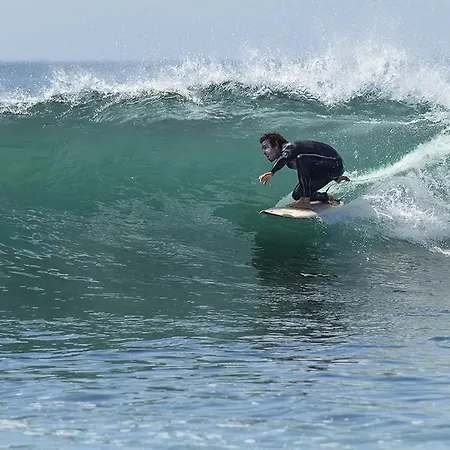 Moka Surfhouse Hostel Ericeira