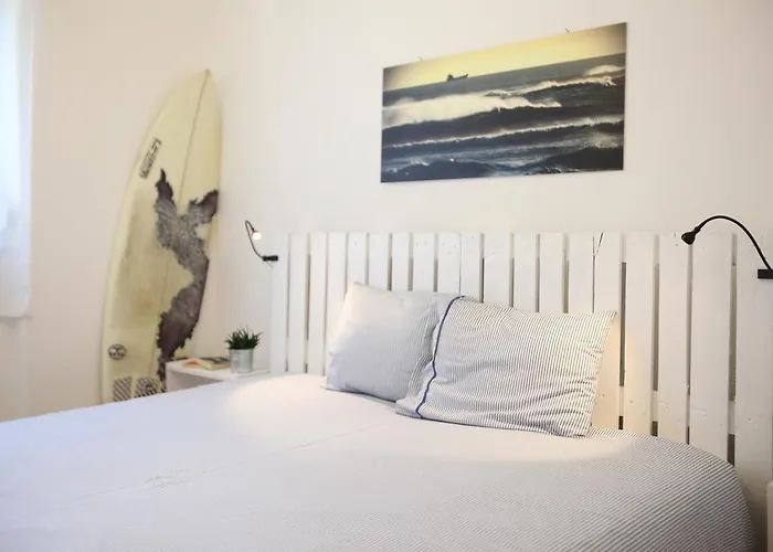 Moka Surfhouse Hostel *